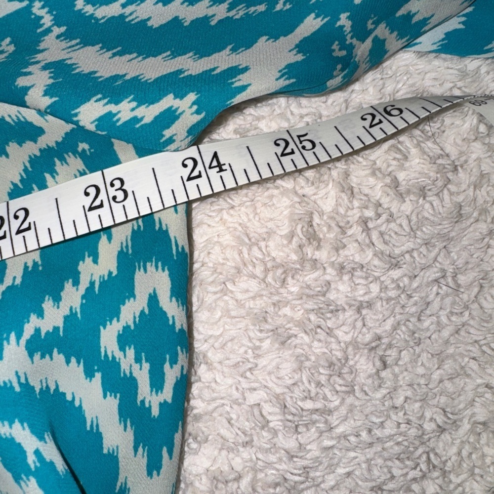Banana Republic Blue Geometric Blouse - Picture 4 of 8
